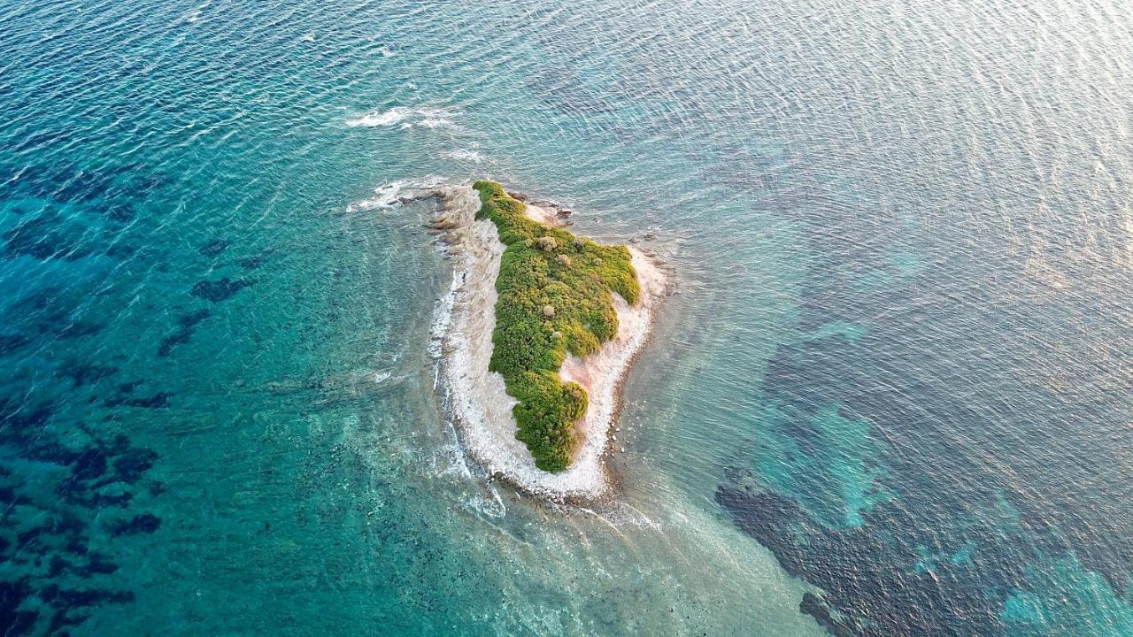 Marina Hotel Никити Екстериор снимка