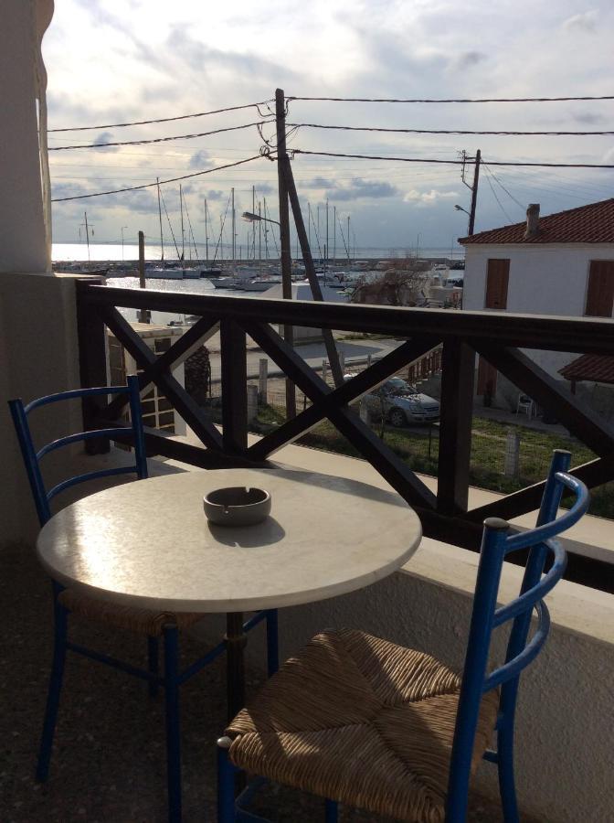 Marina Hotel Никити Екстериор снимка