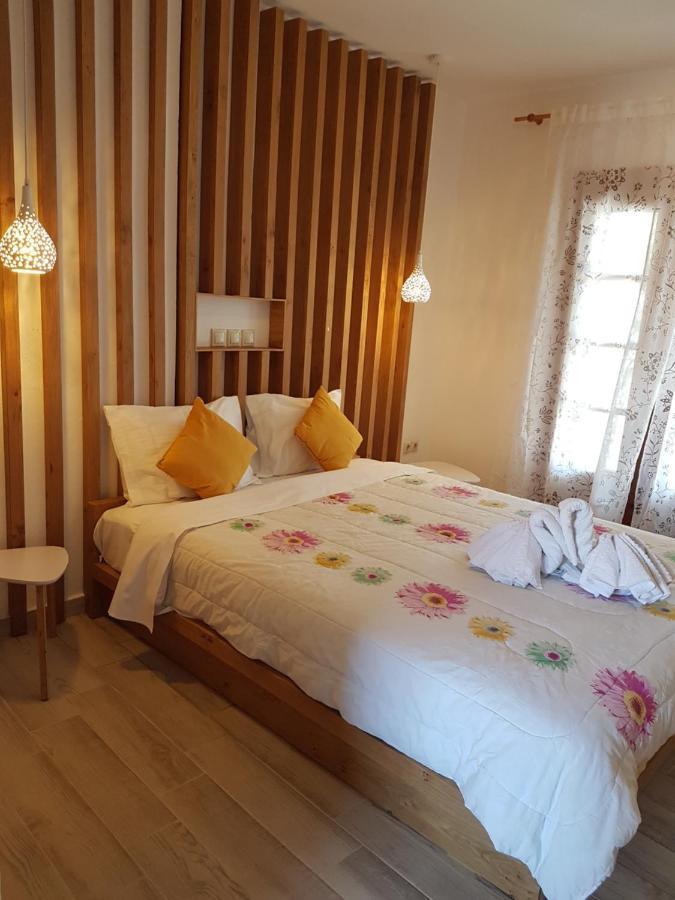 Marina Hotel Никити Екстериор снимка